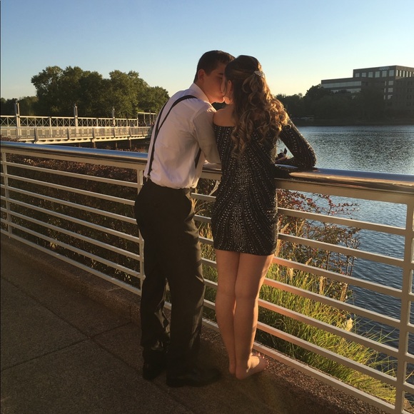 Dress - Picture 2 of 2